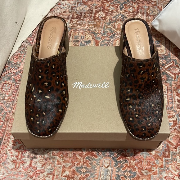 The Carey mile in mini leopard calf hair by Madewell size 9 style MA 516 - Picture 9 of 13